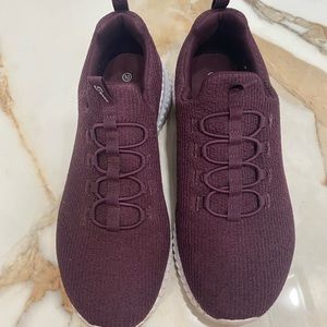 Sketchers sport purple